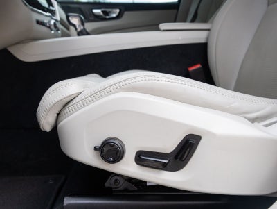 2020 Volvo XC60 Inscription