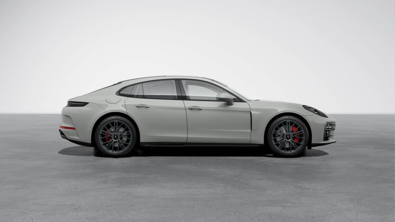 2026 Porsche Panamera GTS