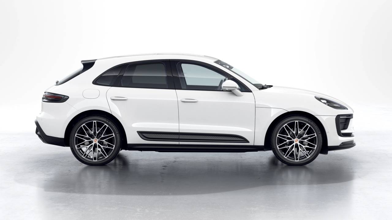 2026 Porsche Macan Base
