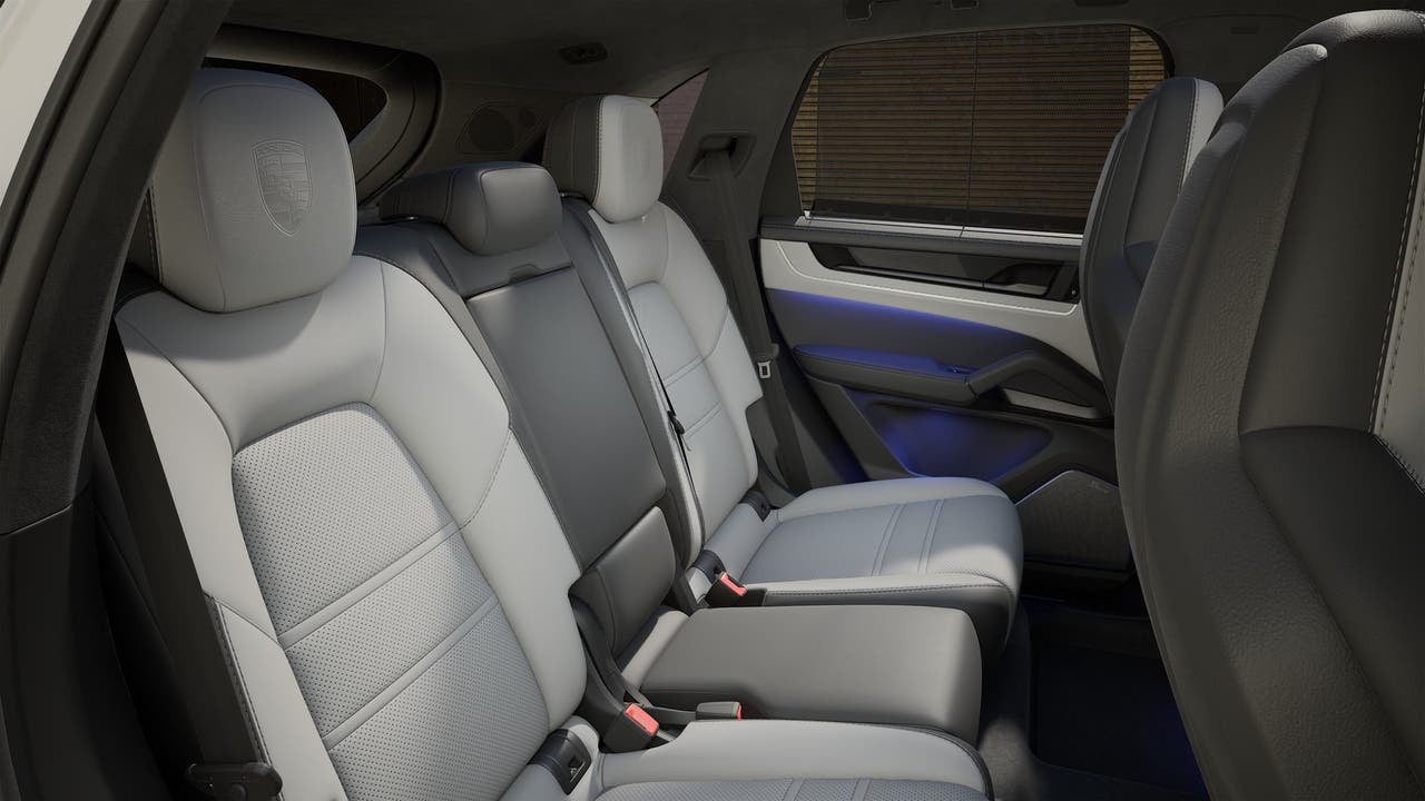 2027 Porsche Cayenne Cayenne GTS
