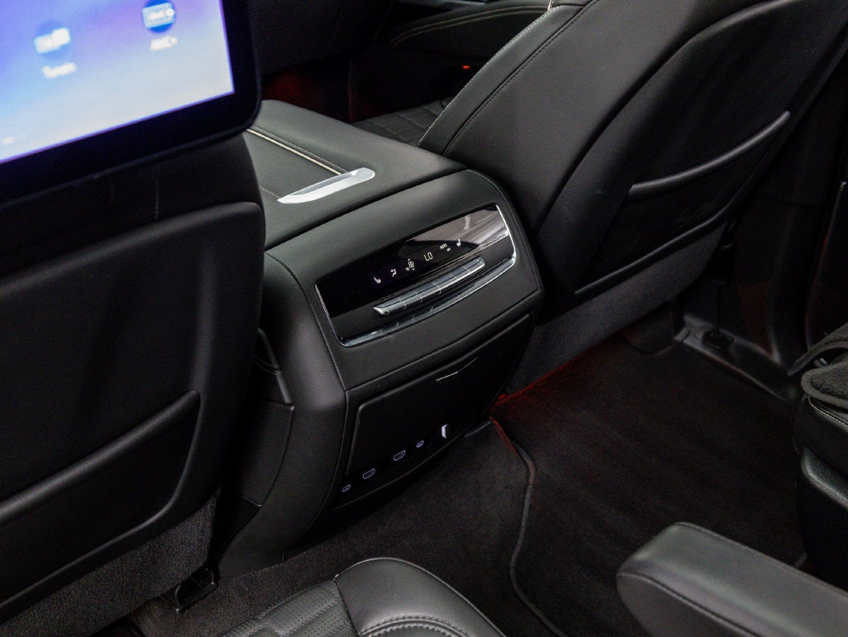 2025 Cadillac Escalade ESV Premium Luxury Platinum