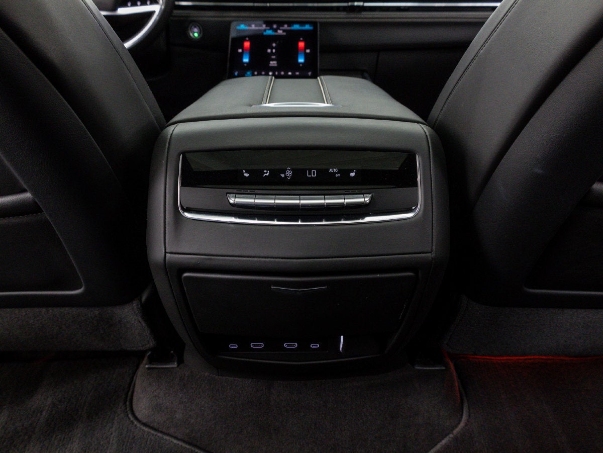 2025 Cadillac Escalade ESV Premium Luxury Platinum