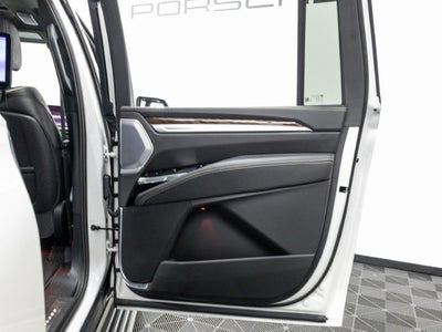 2025 Cadillac Escalade ESV Premium Luxury Platinum