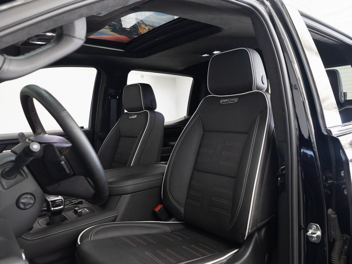 2025 GMC Sierra 1500 AT4X