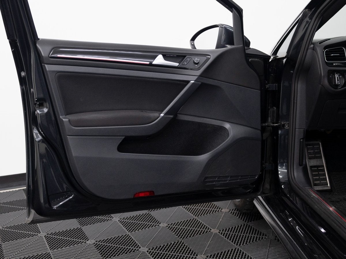 2016 Volkswagen Golf GTI S