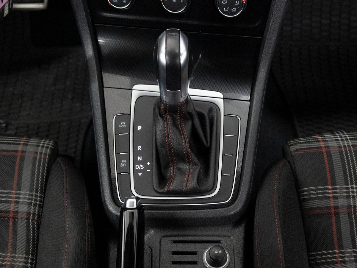 2016 Volkswagen Golf GTI S