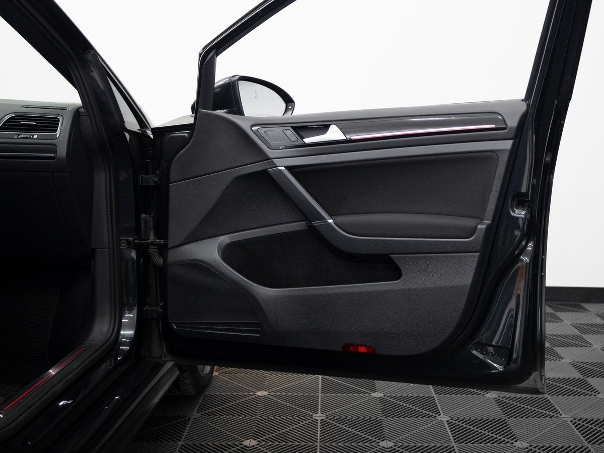 2016 Volkswagen Golf GTI S