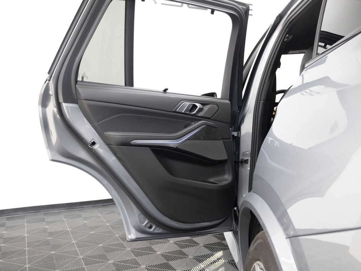 2025 BMW X5 xDrive50e