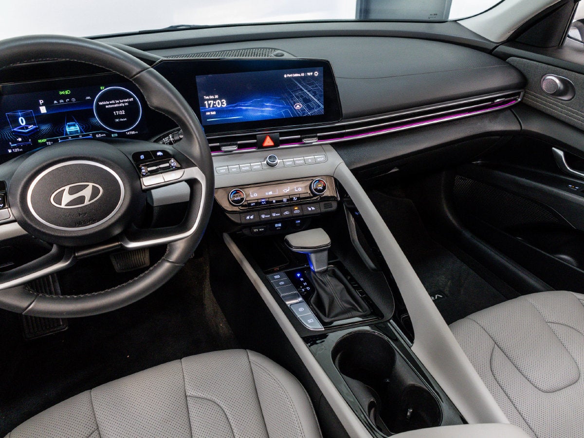 2025 Hyundai Elantra Hybrid Limited