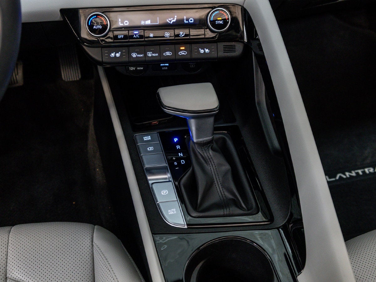 2025 Hyundai Elantra Hybrid Limited