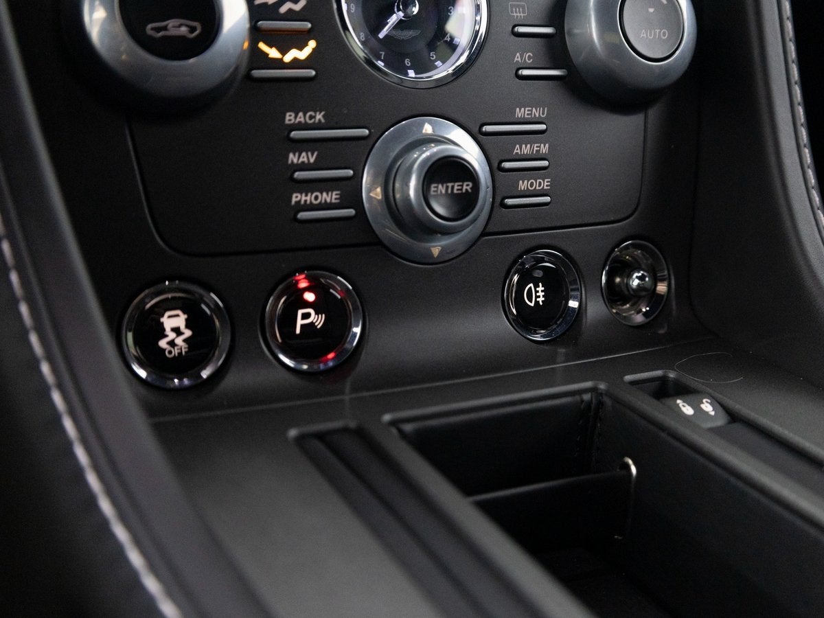 2014 Aston Martin V8 Vantage Base