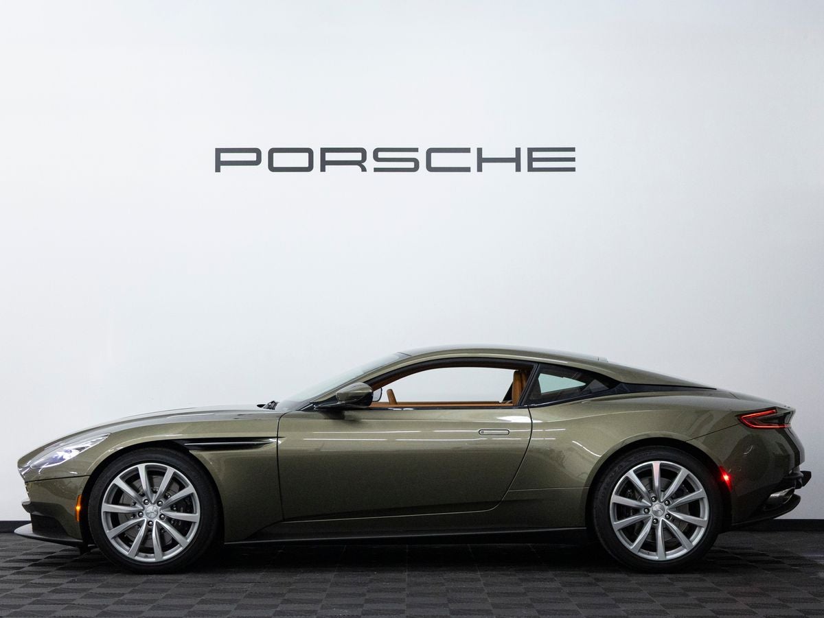 2017 Aston Martin DB11 Base
