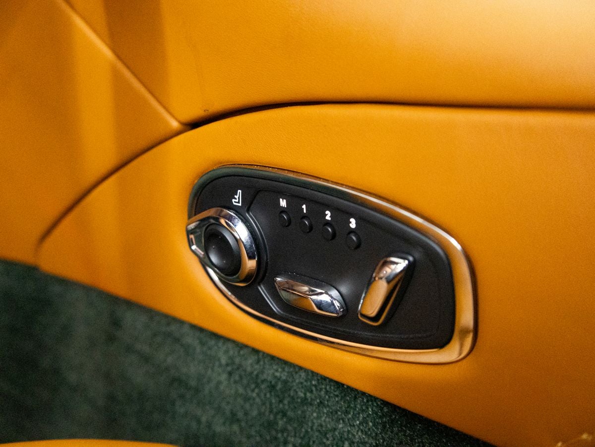 2017 Aston Martin DB11 Base