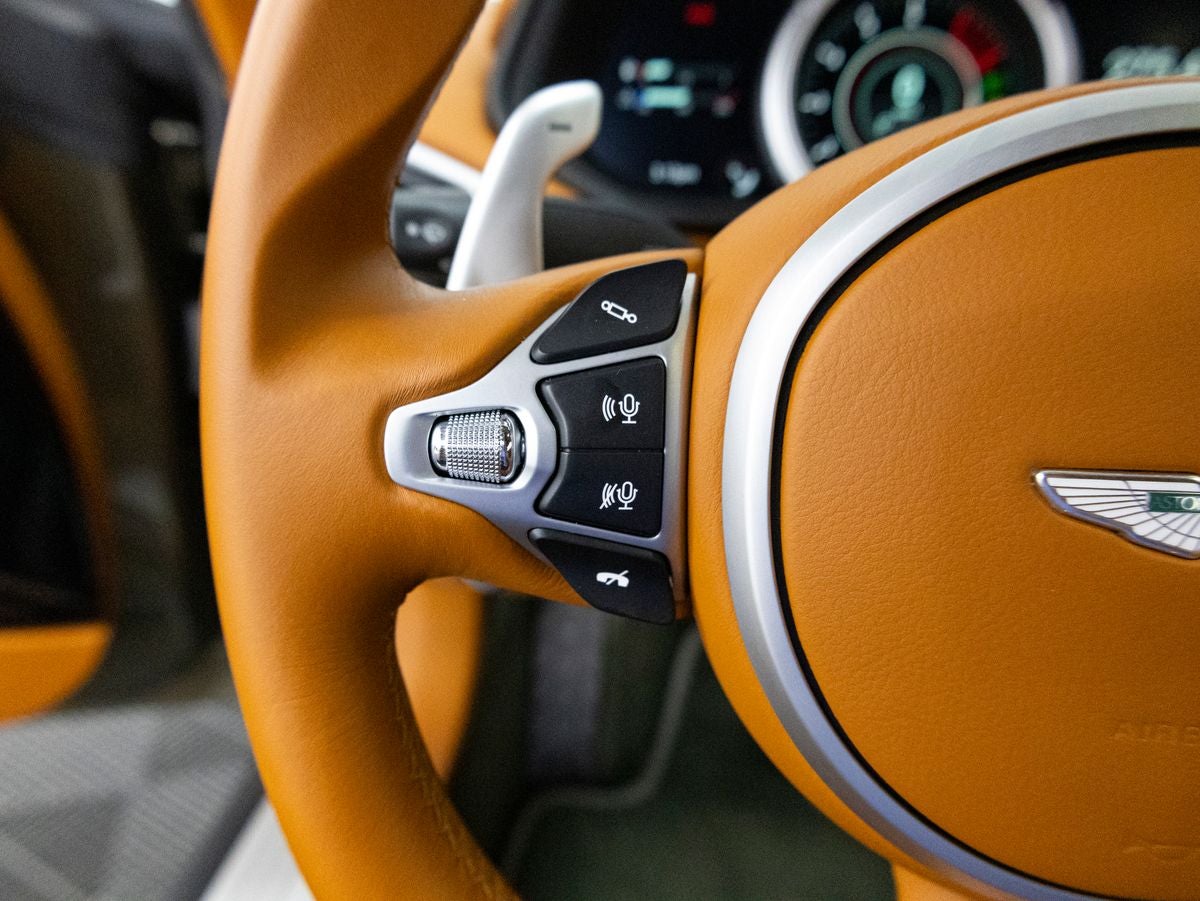 2017 Aston Martin DB11 Base