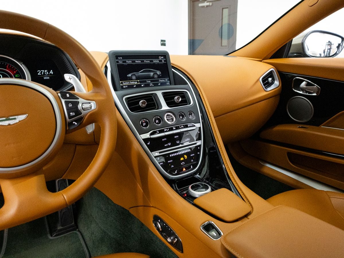 2017 Aston Martin DB11 Base