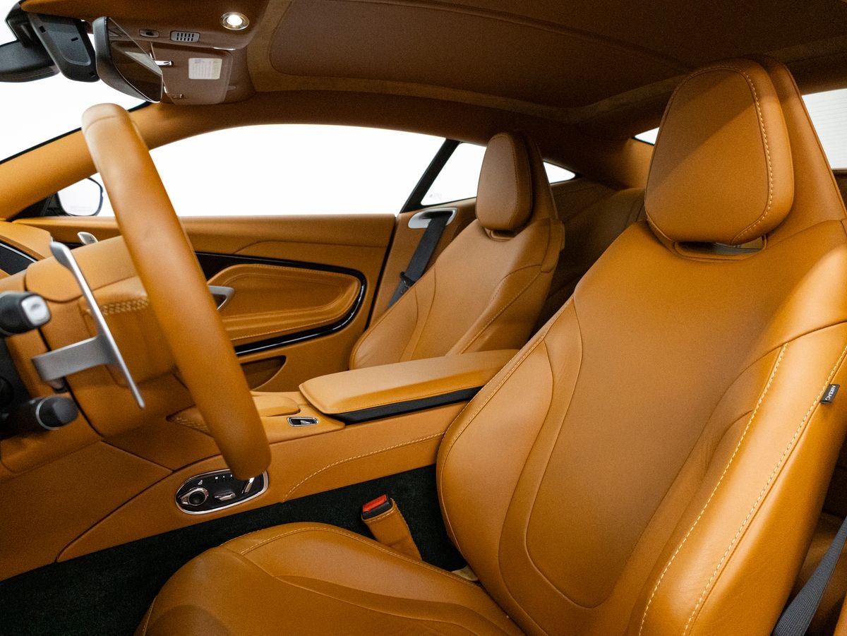 2017 Aston Martin DB11 Base