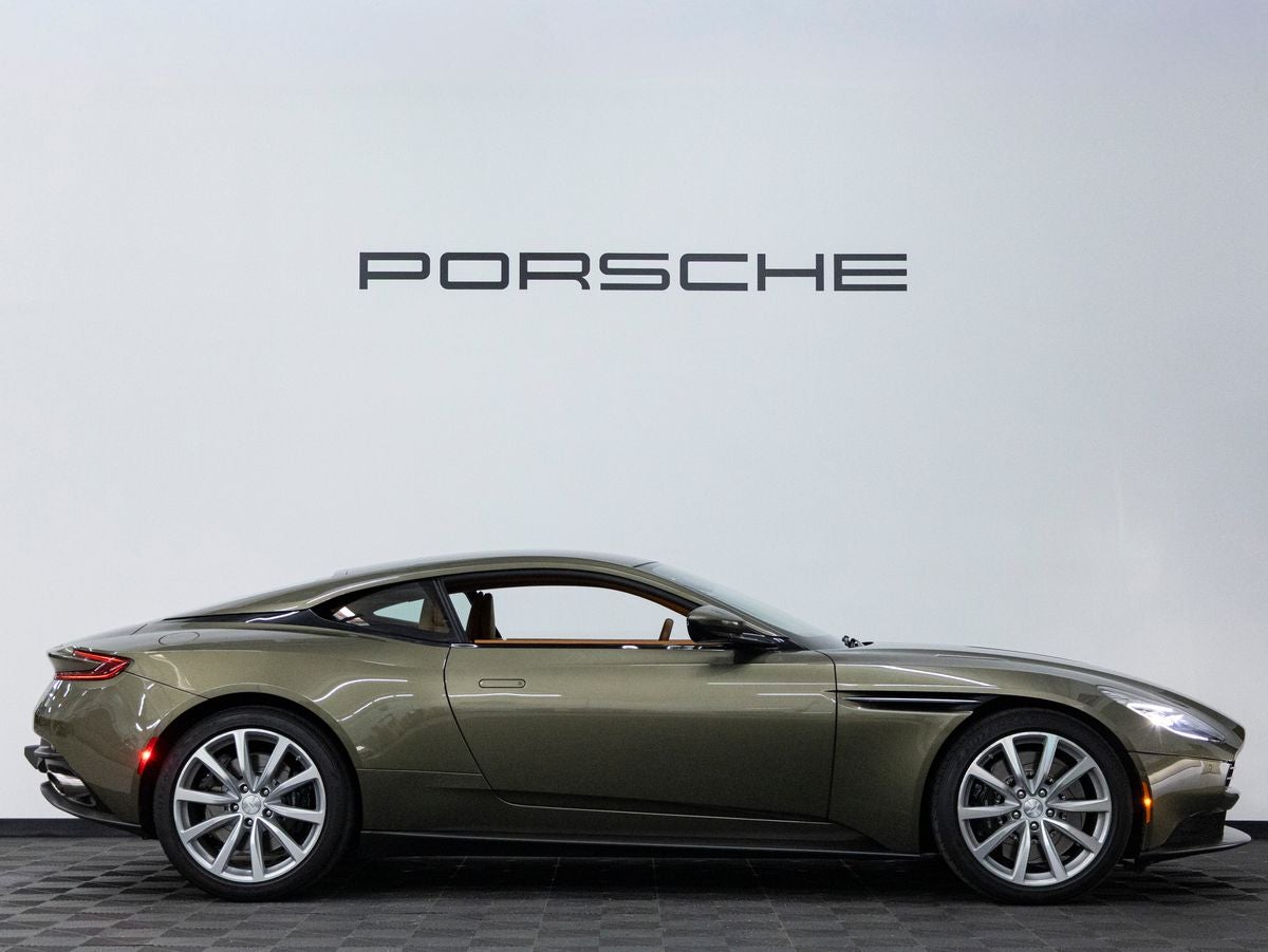 2017 Aston Martin DB11 Base