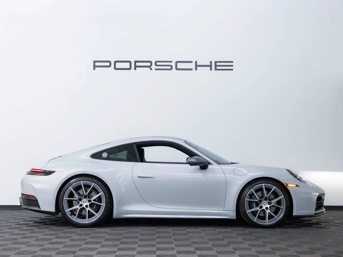 2025 Porsche 911 911 Carrera T