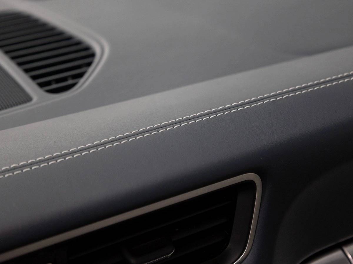 2018 Porsche 911 Carrera