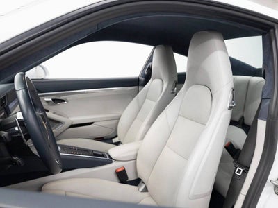 2018 Porsche 911 Carrera