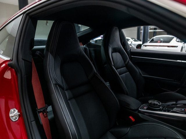 2025 Porsche 911 Carrera