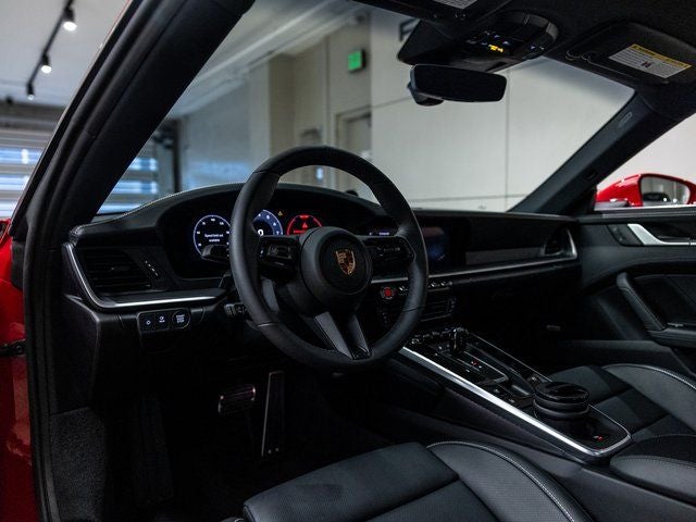 2025 Porsche 911 Carrera