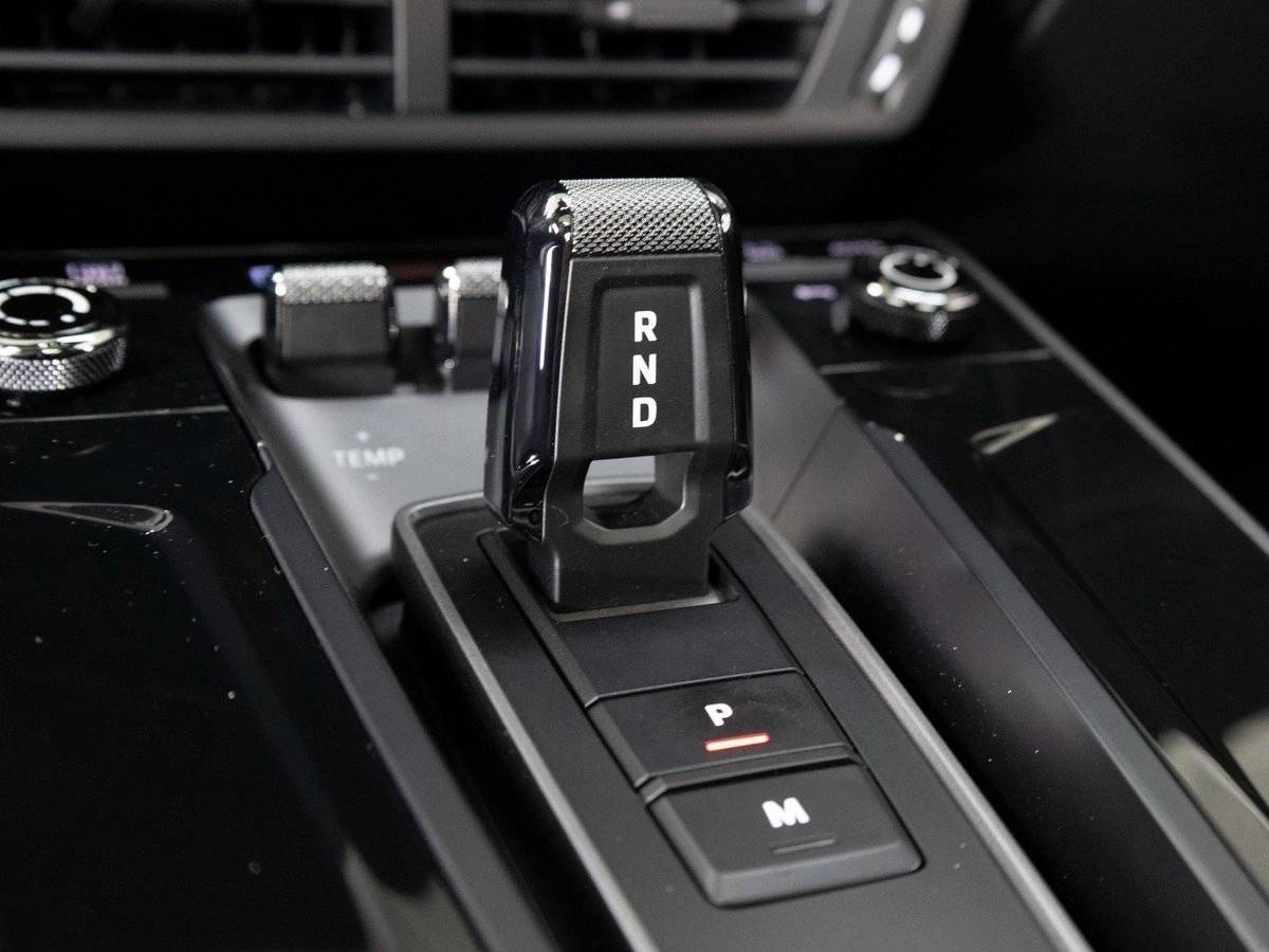 2025 Porsche 911 Carrera