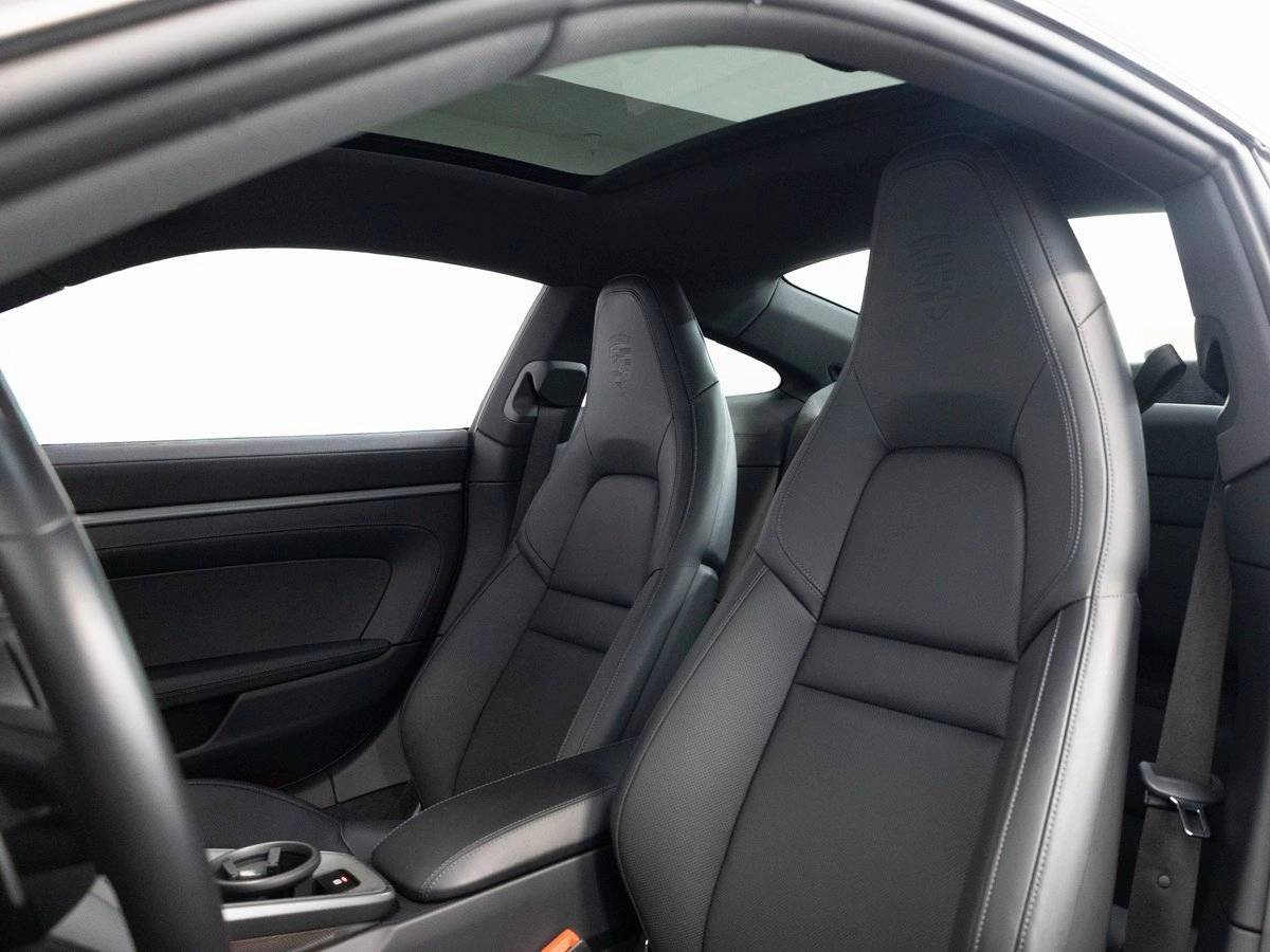 2025 Porsche 911 Carrera