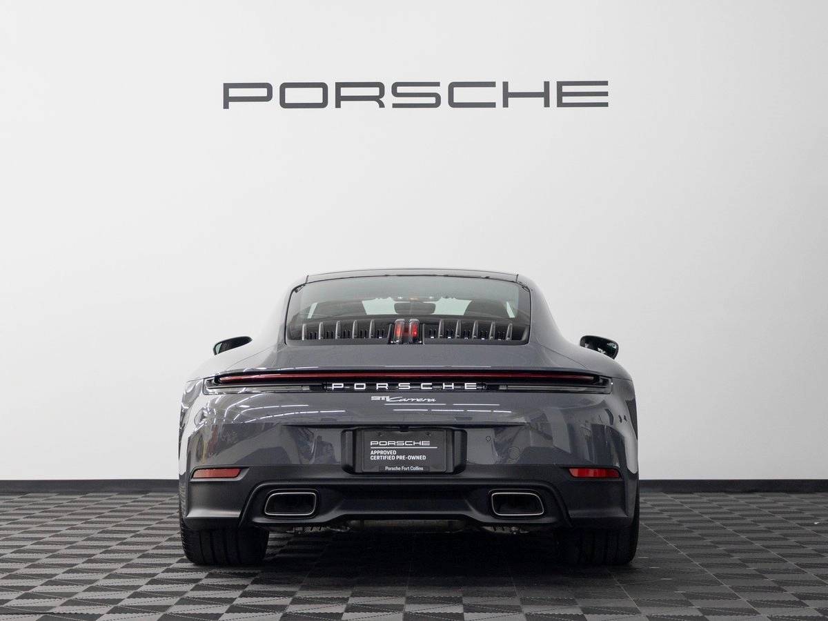 2025 Porsche 911 Carrera