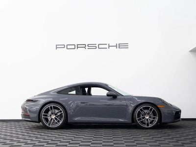 2025 Porsche 911 Carrera