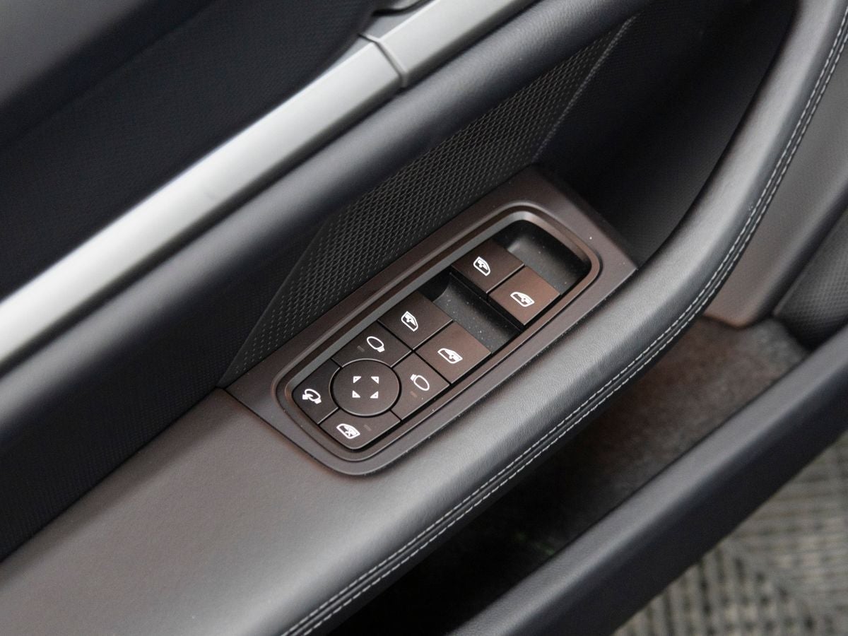 2025 Porsche Taycan Base