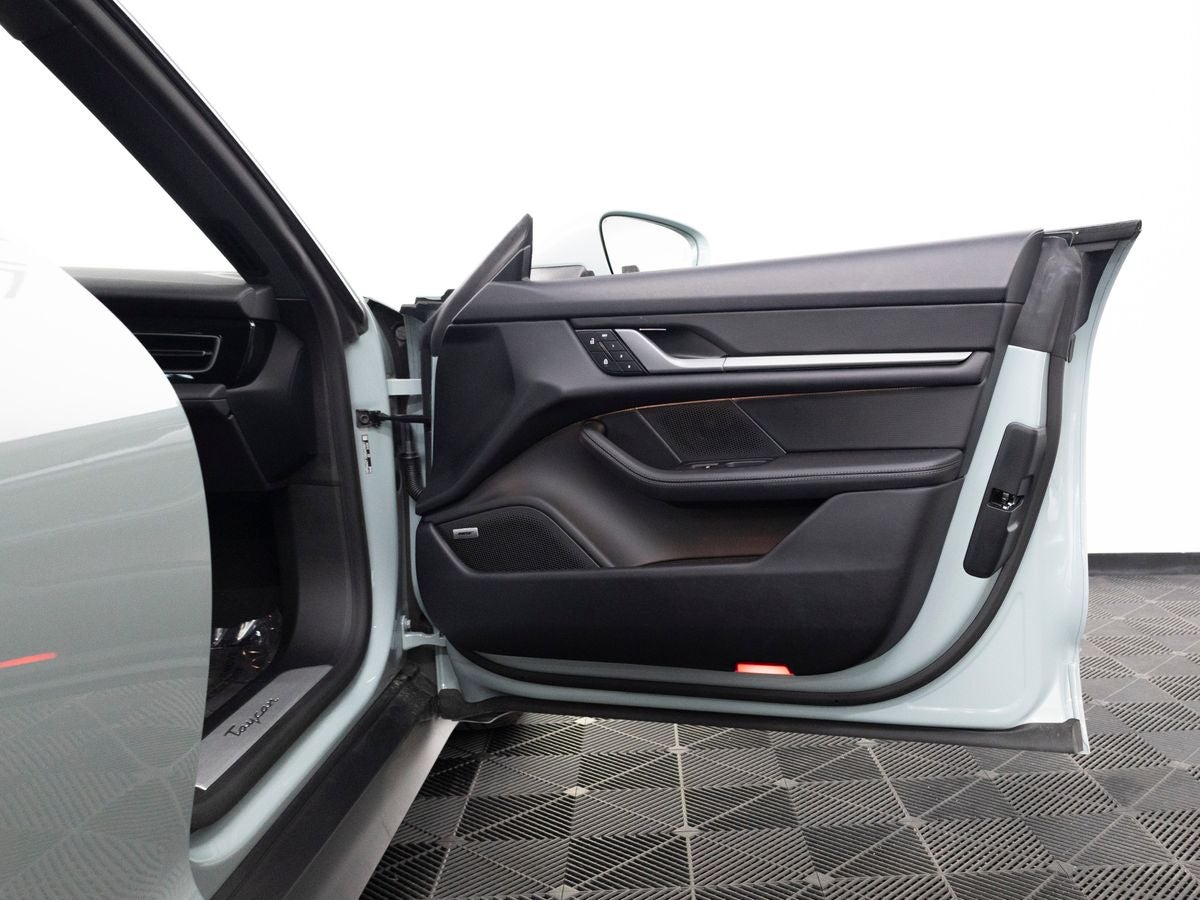 2025 Porsche Taycan Base