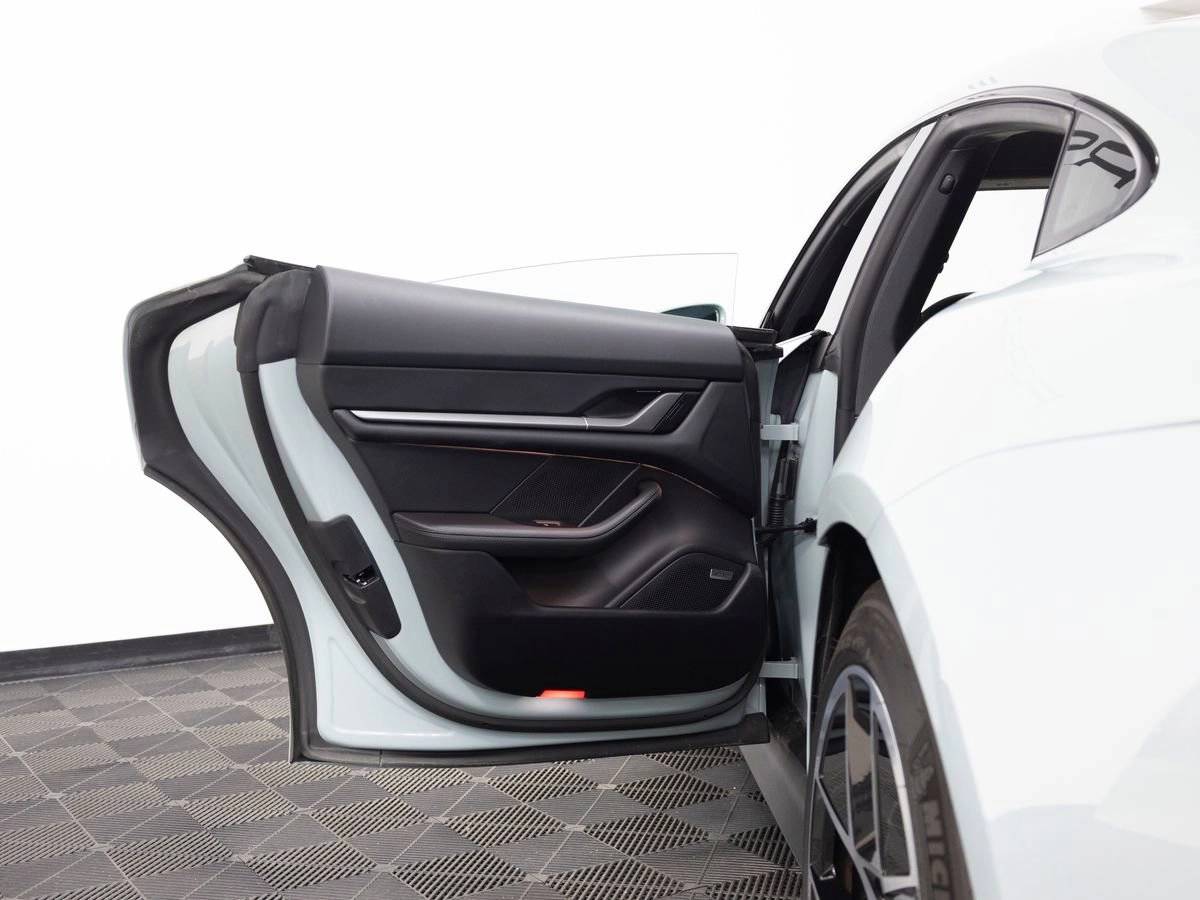 2025 Porsche Taycan Base