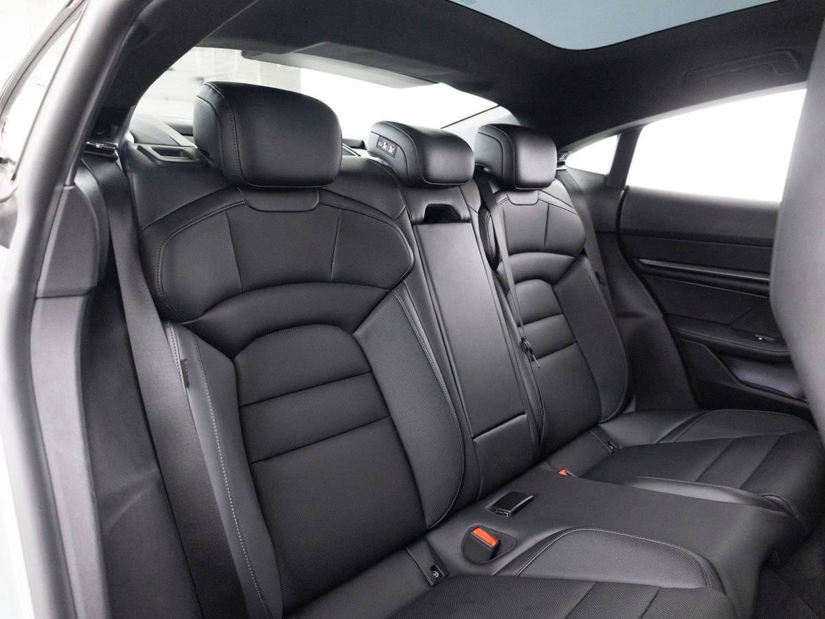 2025 Porsche Taycan Base