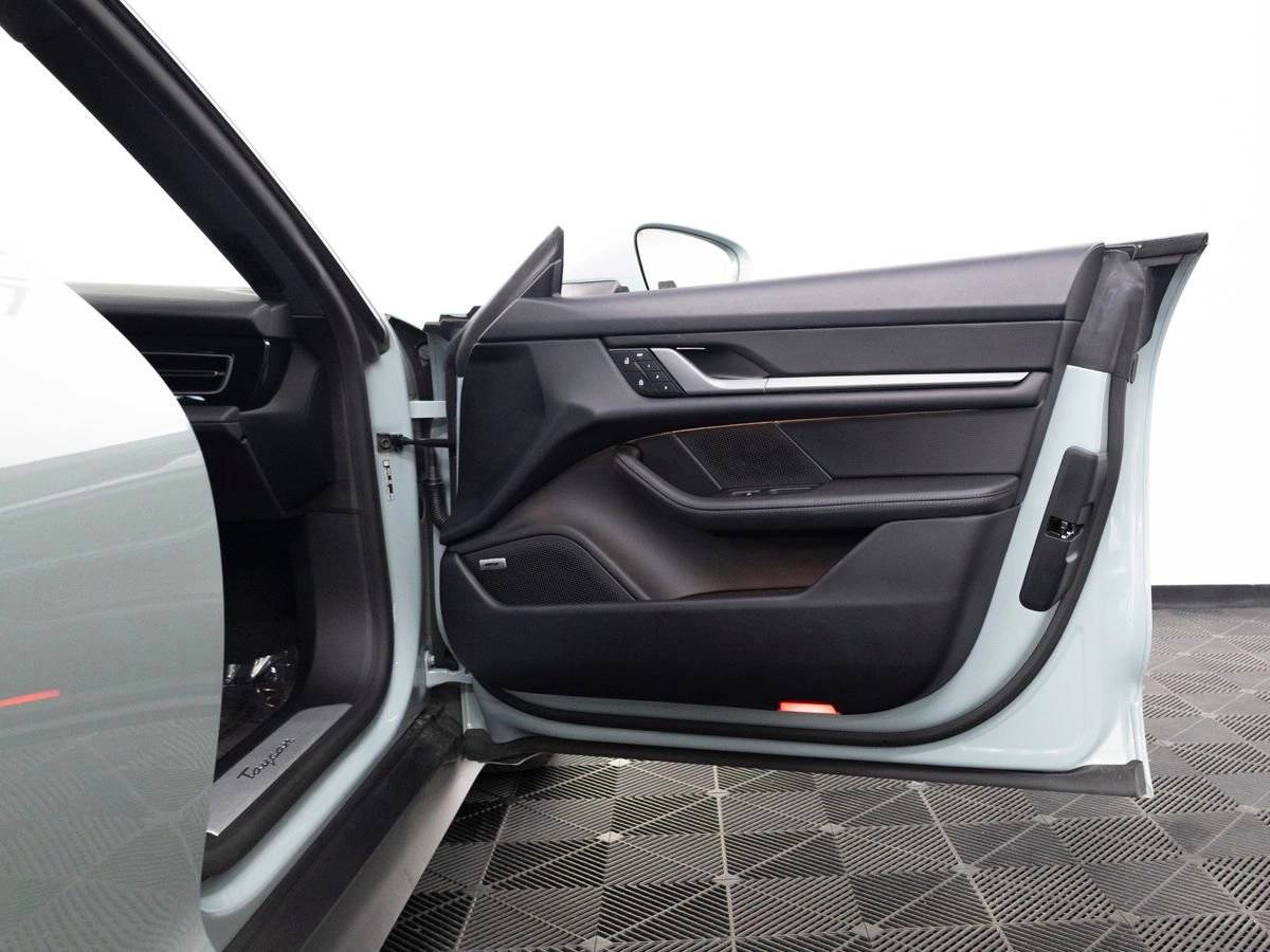 2025 Porsche Taycan Base
