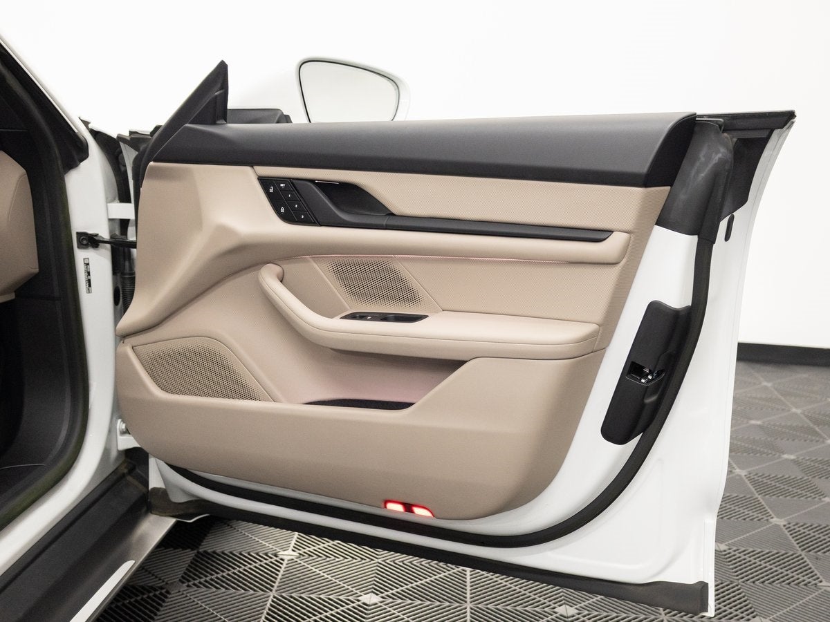 2023 Porsche Taycan Base