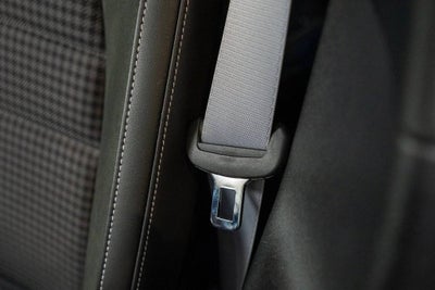 2025 Porsche Taycan 4