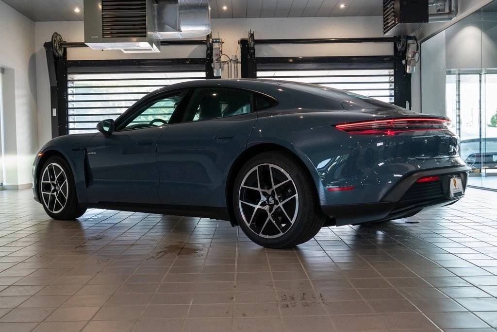 2025 Porsche Taycan 4