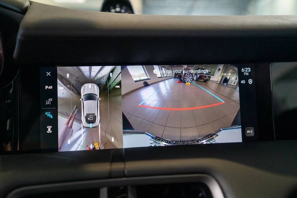 2025 Porsche Taycan 4