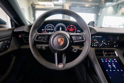 2025 Porsche Taycan 4