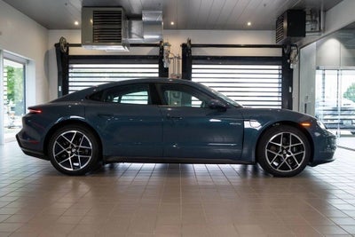 2025 Porsche Taycan 4