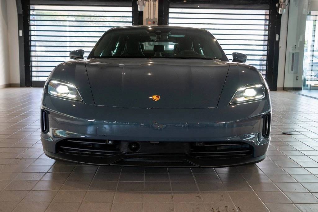 2025 Porsche Taycan 4