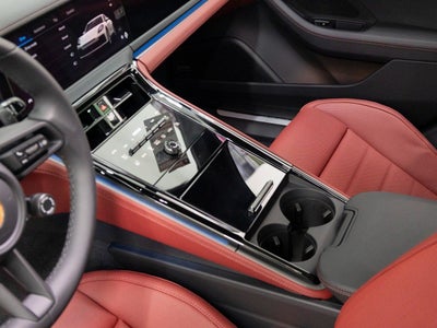 2026 Porsche Panamera 4