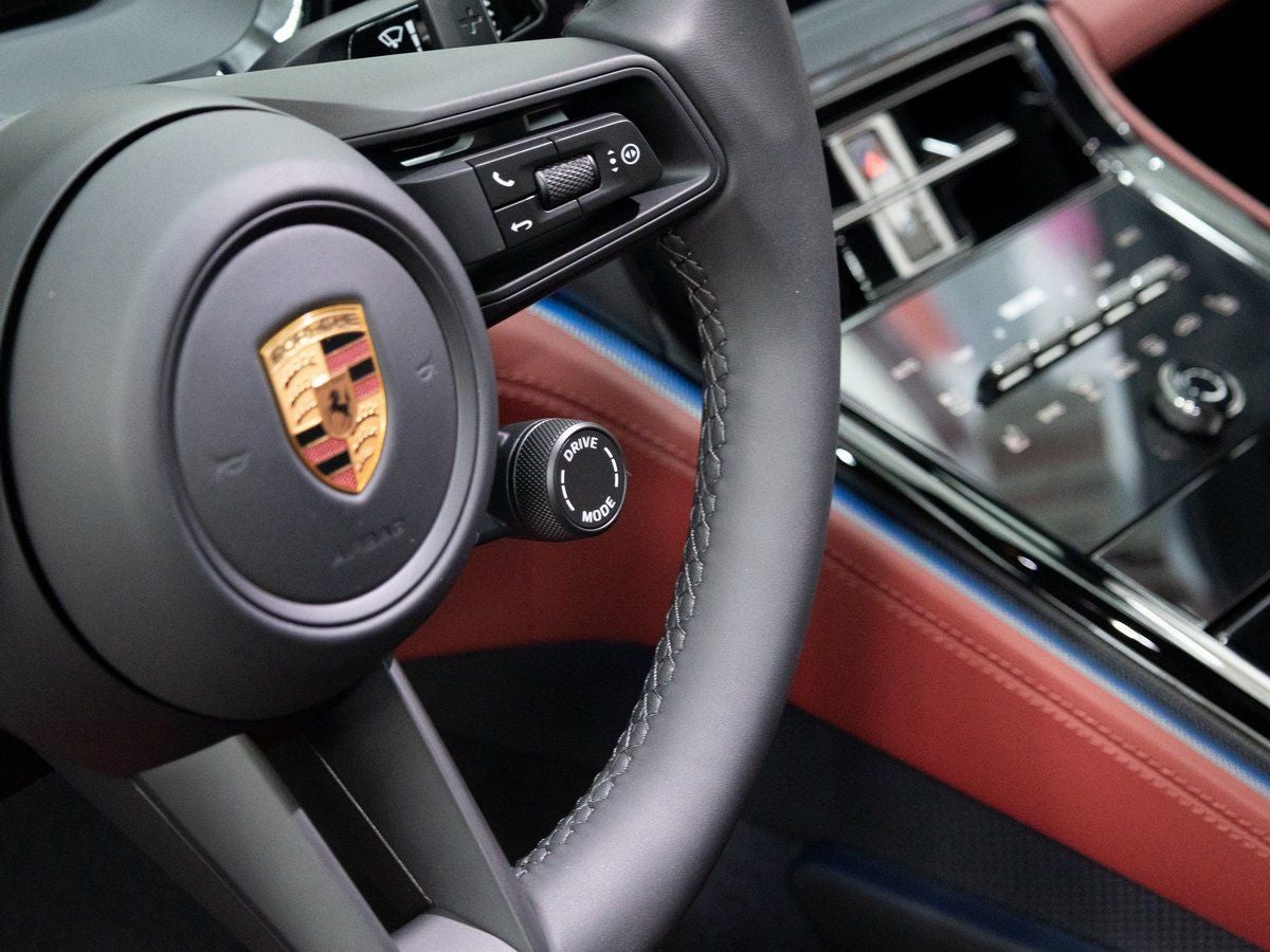 2026 Porsche Panamera 4