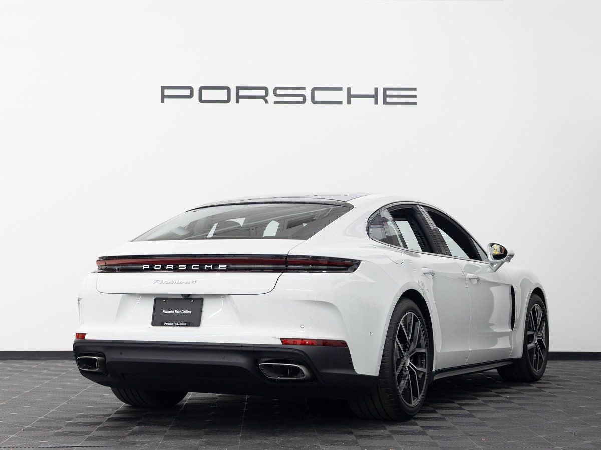 2026 Porsche Panamera 4