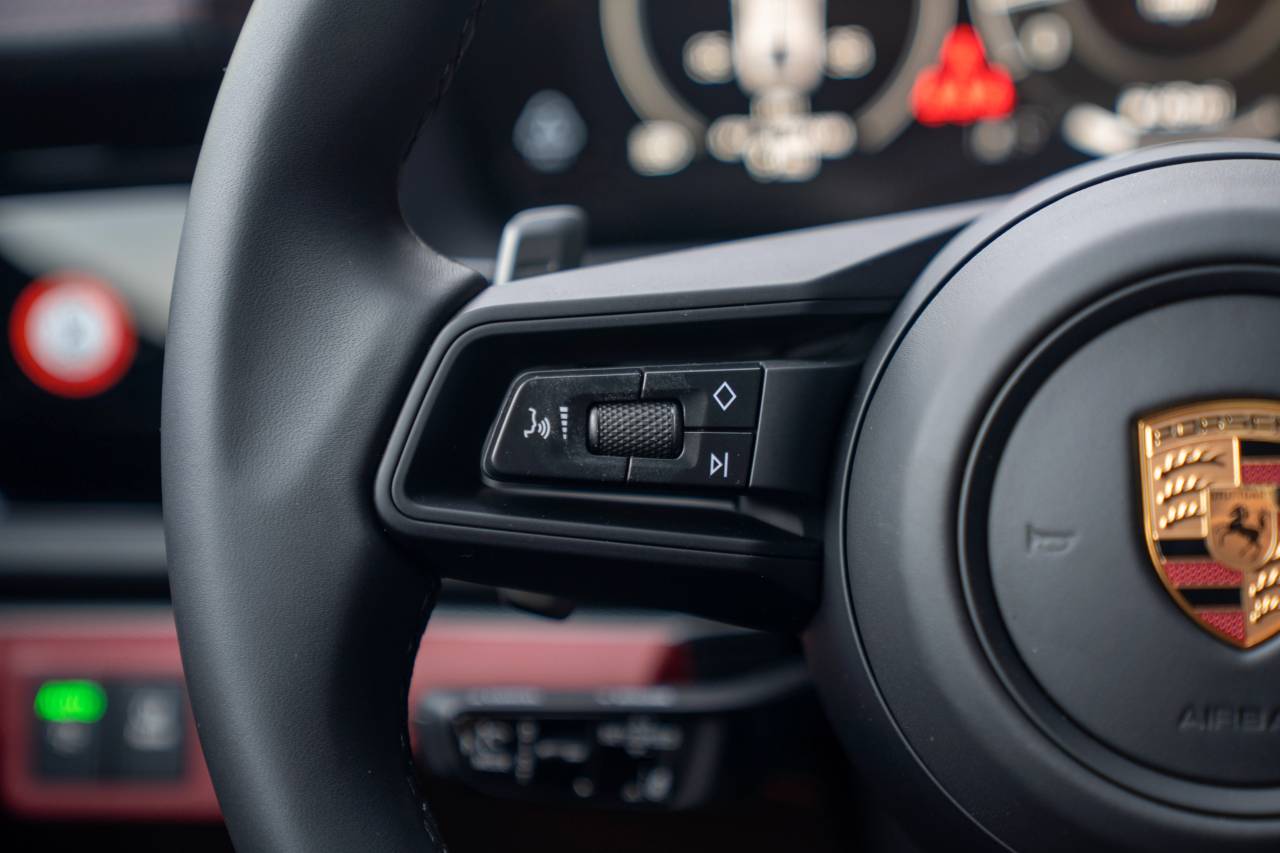 2026 Porsche Panamera 4