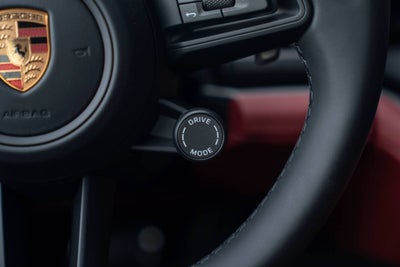 2026 Porsche Panamera 4