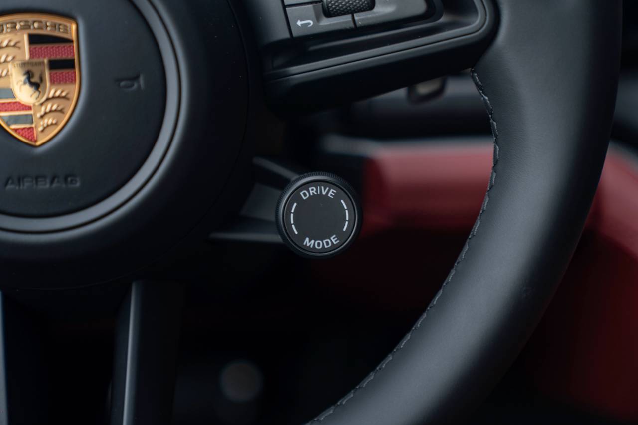 2026 Porsche Panamera 4