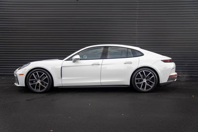 2026 Porsche Panamera 4