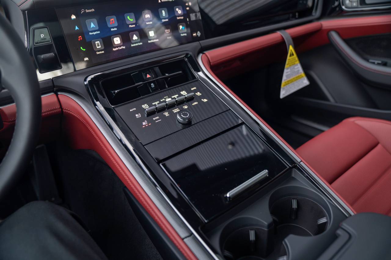 2026 Porsche Panamera 4